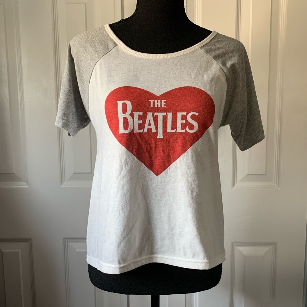 NWOT Beatles high-low baseball tee size small